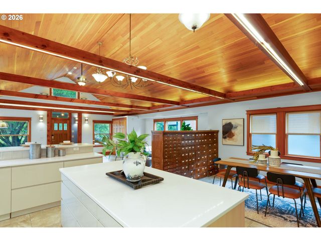 1221 Se REX St, Portland, OR 97202