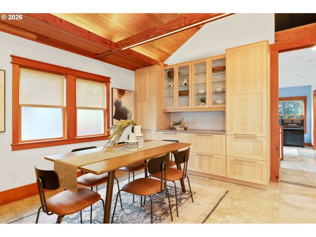 1221 Se REX St, Portland, OR 97202