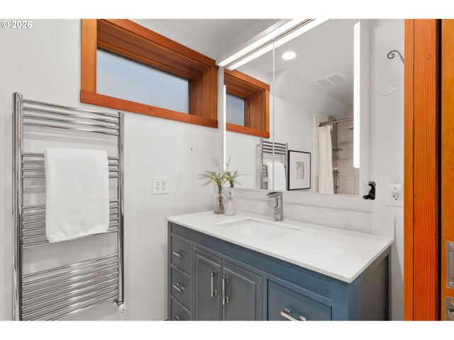 1221 Se REX St, Portland, OR 97202