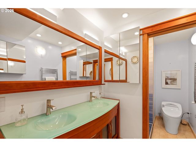 1221 Se REX St, Portland, OR 97202