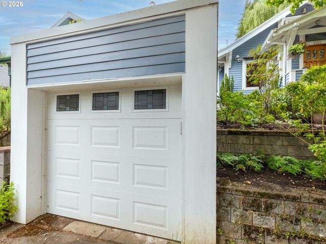 1221 Se REX St, Portland, OR 97202