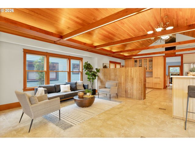 1221 Se REX St, Portland, OR 97202