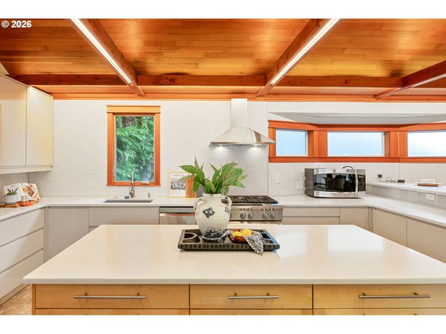 1221 Se REX St, Portland, OR 97202