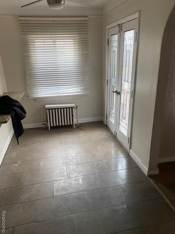 17515 Parkside Street, Detroit, MI 48221