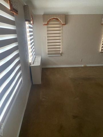 17515 Parkside Street, Detroit, MI 48221