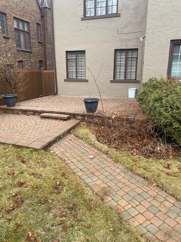 17515 Parkside Street, Detroit, MI 48221