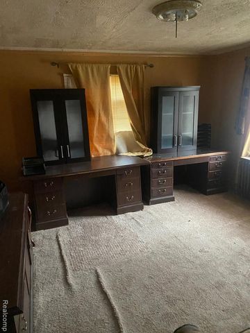 17515 Parkside Street, Detroit, MI 48221