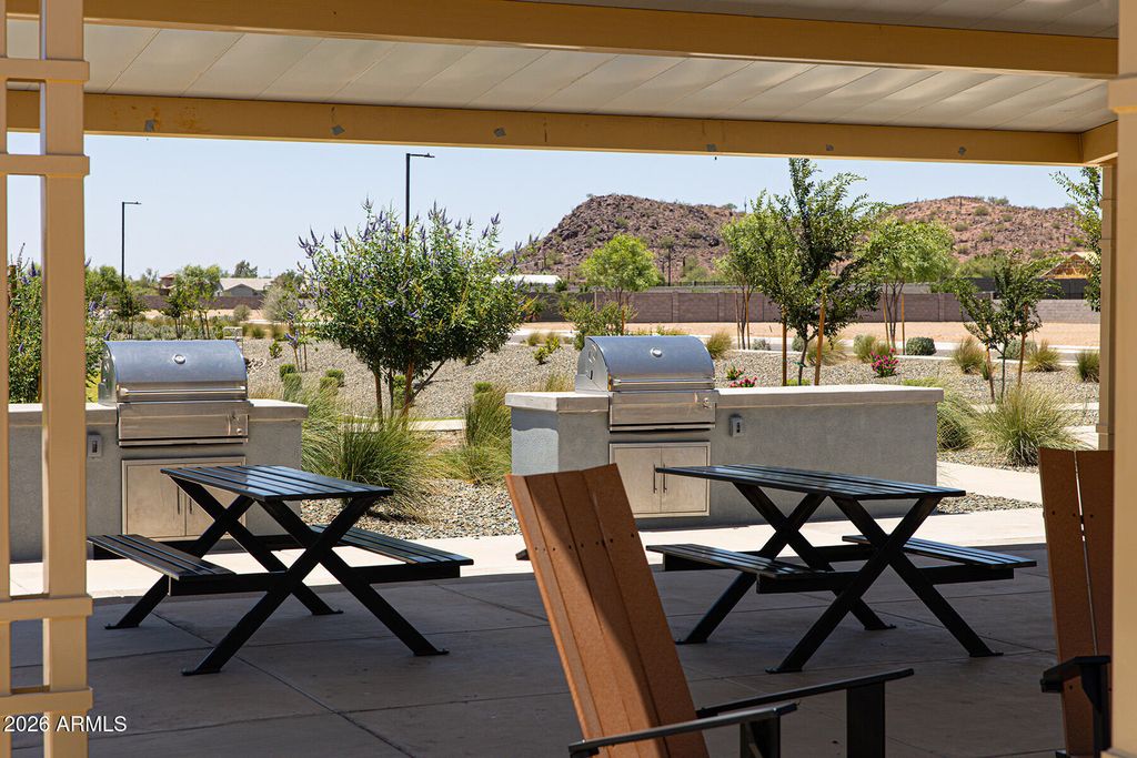 14834 W WHITEHORN Way, Surprise, AZ 85387 — photo 4