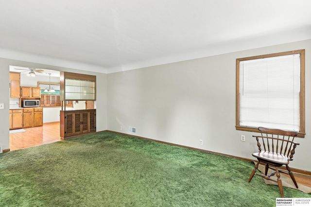 2624 N 70th Avenue, Omaha, NE 68104