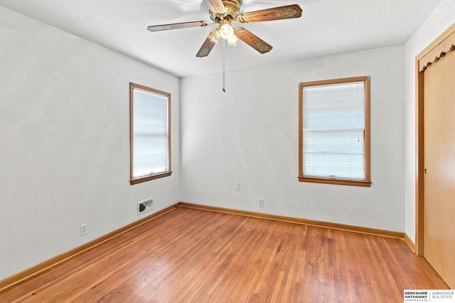 2624 N 70th Avenue, Omaha, NE 68104