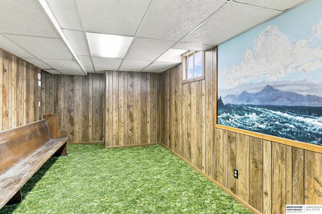 2624 N 70th Avenue, Omaha, NE 68104