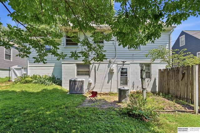 2624 N 70th Avenue, Omaha, NE 68104