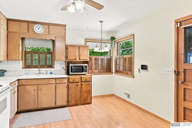 2624 N 70th Avenue, Omaha, NE 68104