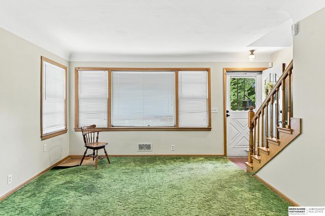 2624 N 70th Avenue, Omaha, NE 68104