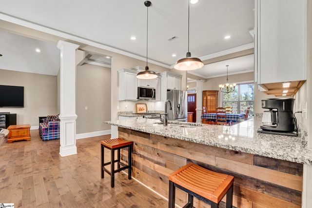 118 Upper Lake Drive, Easley, SC 29640