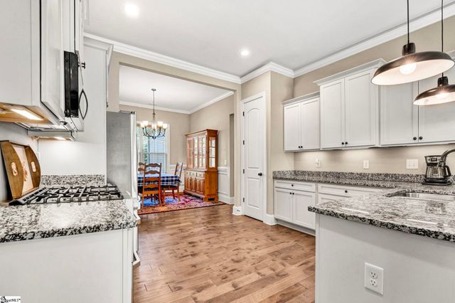118 Upper Lake Drive, Easley, SC 29640