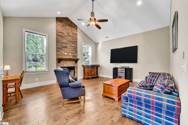 118 Upper Lake Drive, Easley, SC 29640