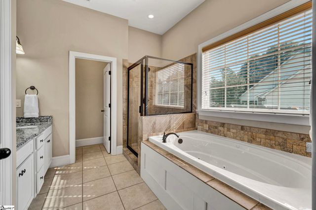 118 Upper Lake Drive, Easley, SC 29640