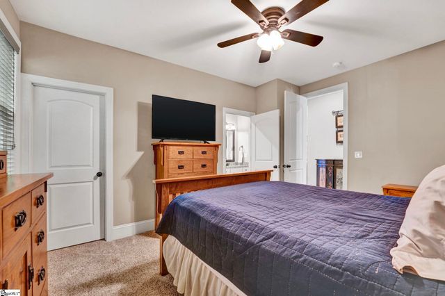 118 Upper Lake Drive, Easley, SC 29640