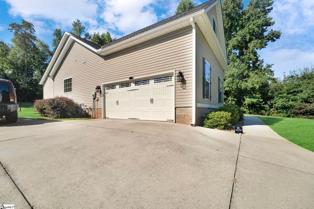 118 Upper Lake Drive, Easley, SC 29640