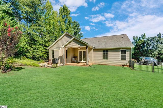 118 Upper Lake Drive, Easley, SC 29640