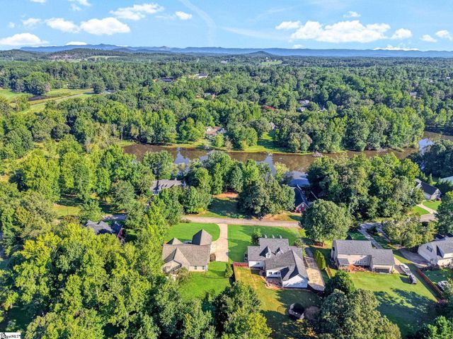 118 Upper Lake Drive, Easley, SC 29640