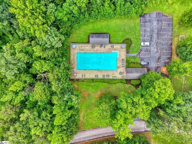 118 Upper Lake Drive, Easley, SC 29640