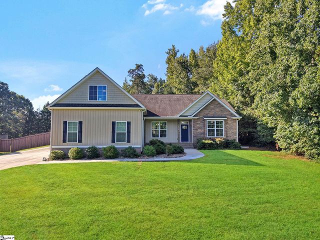 118 Upper Lake Drive, Easley, SC 29640