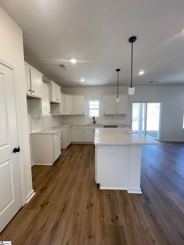 20 Gateway Drive, Central, SC 29630