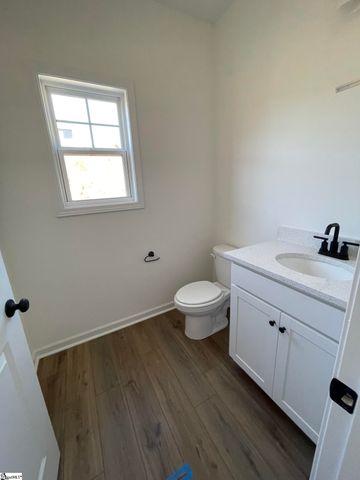 20 Gateway Drive, Central, SC 29630
