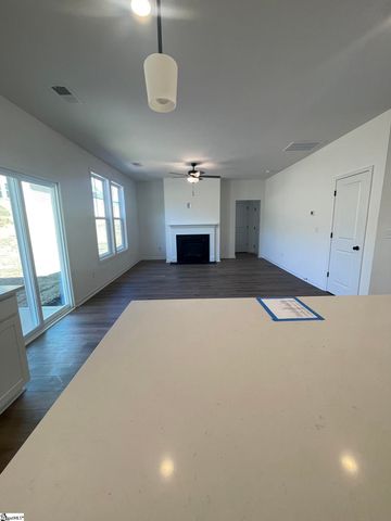 20 Gateway Drive, Central, SC 29630