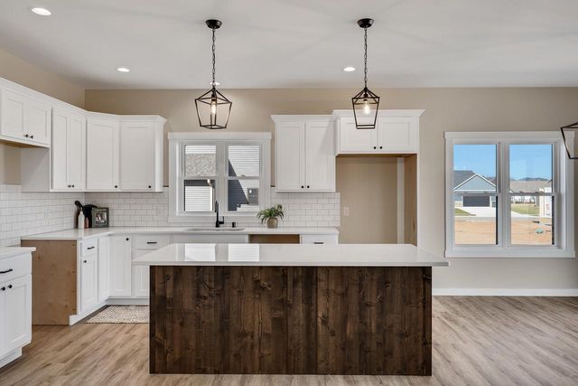 845 Crockett DRIVE, Holmen, WI 54636