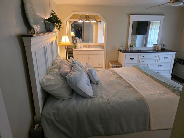 3267 Lyndon Dr., Little River, SC 29566