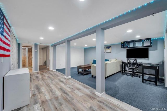 1810 N Jerusalem Road, North Bellmore, NY 11710