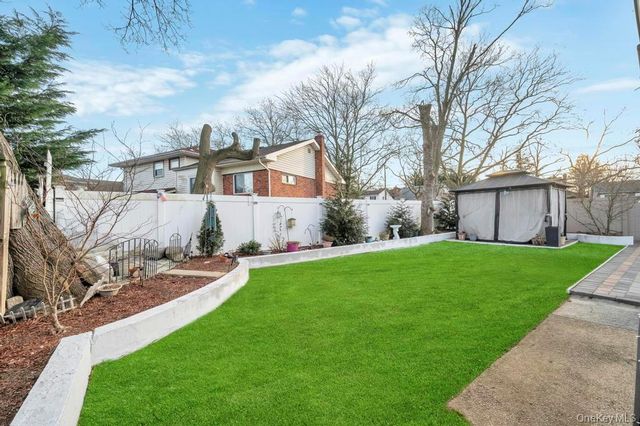 1810 N Jerusalem Road, North Bellmore, NY 11710