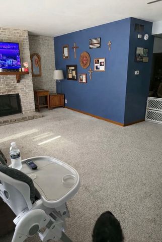 2107 Ohio Parkway, Rockford, IL 61108