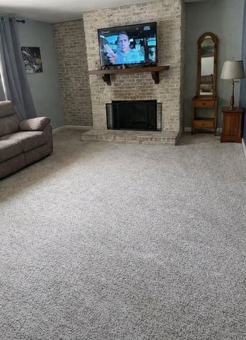 2107 Ohio Parkway, Rockford, IL 61108