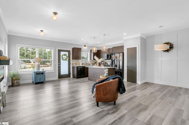 128 Park Avenue, Greer, SC 29651