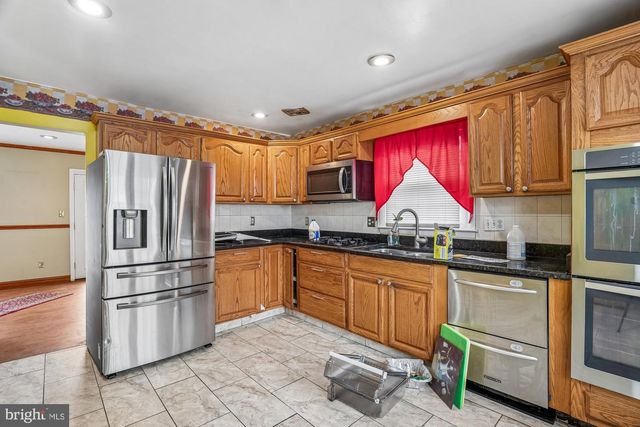 8004 DEN MEADE AVE, Fort Washington, MD 20744