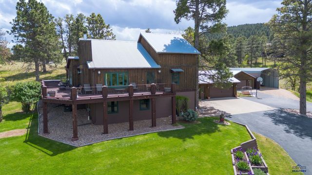 111 W PINE STREET, Spearfish, SD 57783