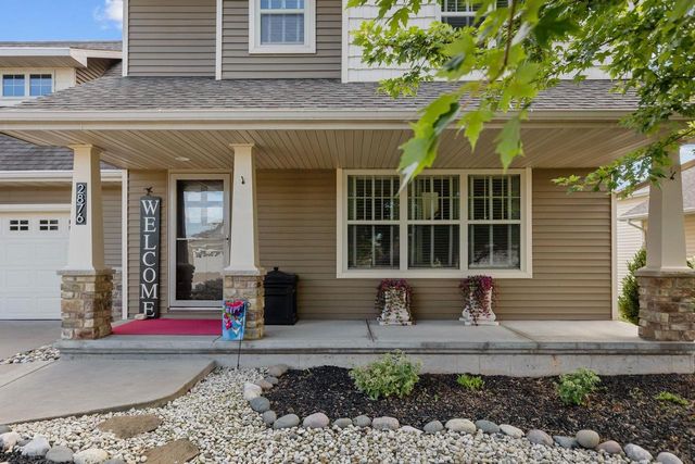 2876 CHRYSTELLA DRIVE, Menasha, WI 54952