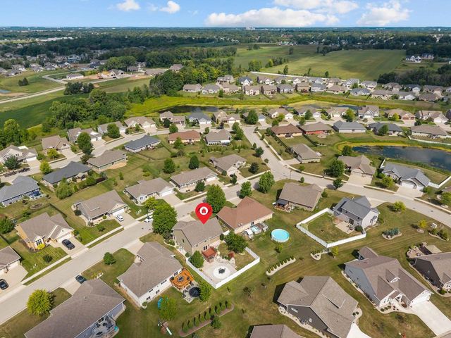 2876 CHRYSTELLA DRIVE, Menasha, WI 54952