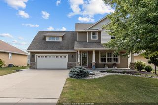 2876 CHRYSTELLA DRIVE, Menasha, WI 54952