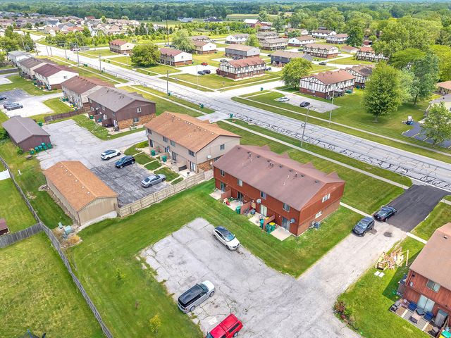 7438 Whitcomb Street, Merrillville, IN 46410