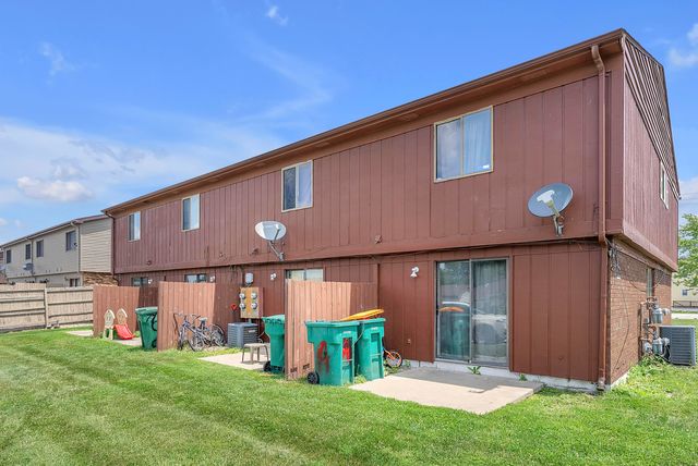 7438 Whitcomb Street, Merrillville, IN 46410