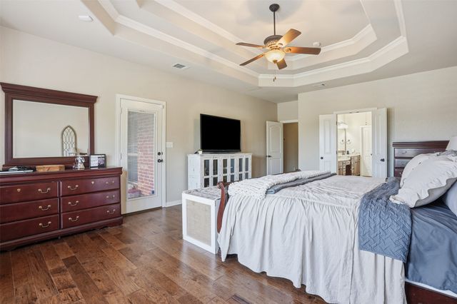 2219 Nottaway Drive, Cleburne, TX 76033