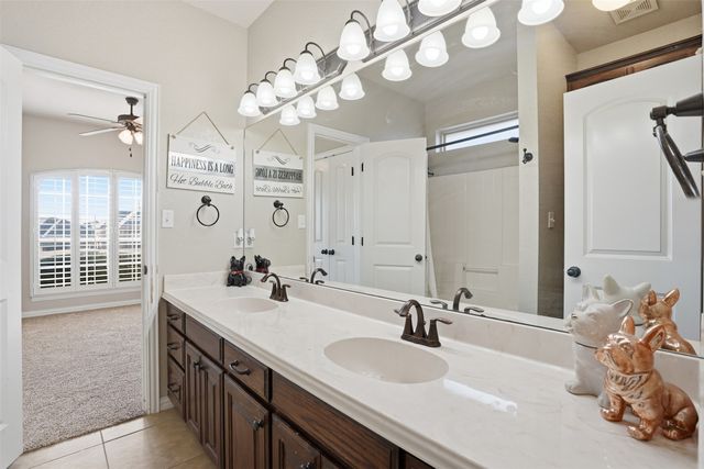 2219 Nottaway Drive, Cleburne, TX 76033