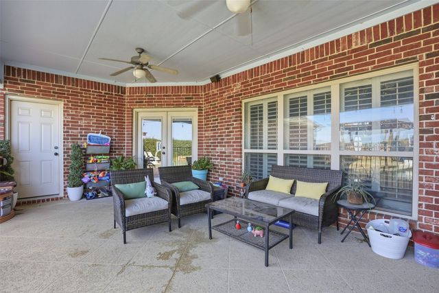 2219 Nottaway Drive, Cleburne, TX 76033