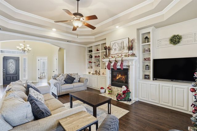 2219 Nottaway Drive, Cleburne, TX 76033