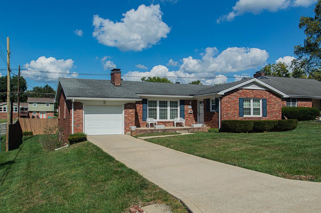 1143 Kiowa Trail, Frankfort, KY 40601